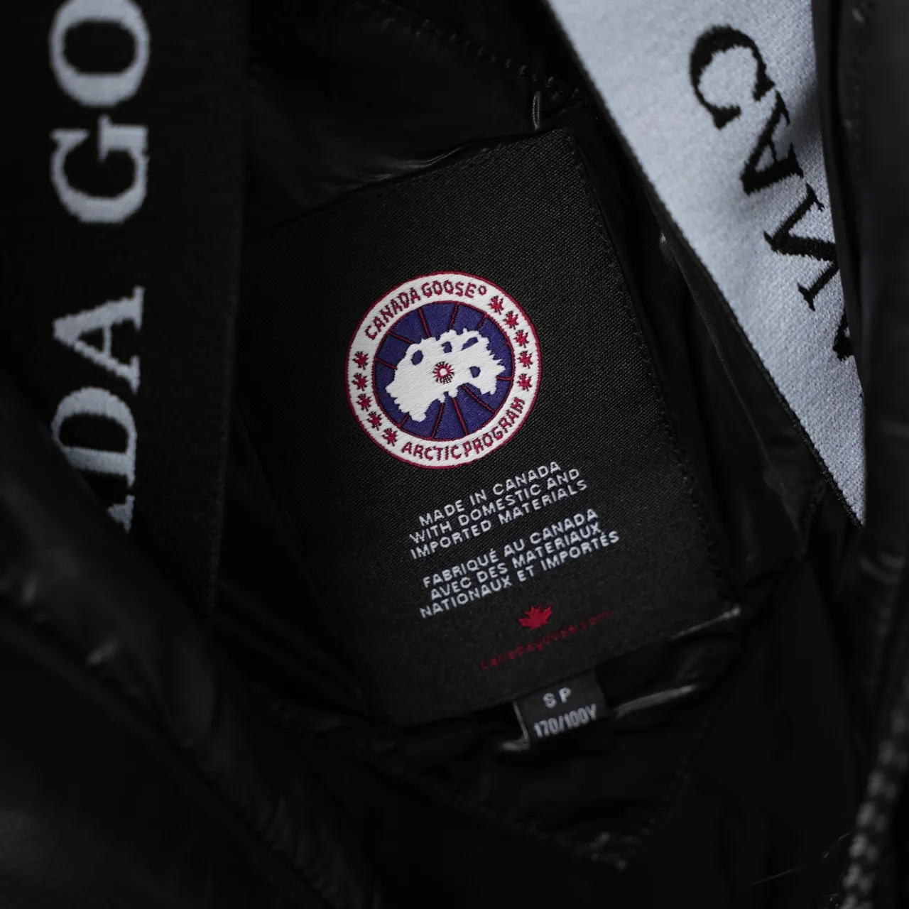 P740 CANADA GOOSE丨Canada Goose 2252 Puff Hooded Down Jacket Color: Black Black Label Size: XS-XXL